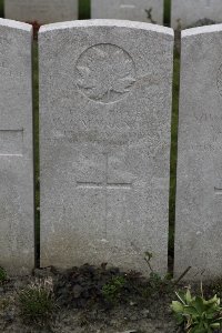 Lijssenthoek Military Cemetery - Waring, Gordon MacKenzie