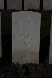 Lijssenthoek Military Cemetery - Warren, Edward Louis