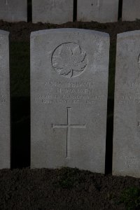 Lijssenthoek Military Cemetery - Warren, William Marshel