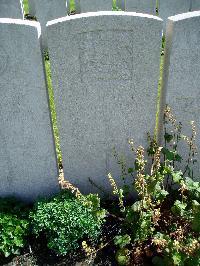 Lijssenthoek Military Cemetery - Waterhouse, L