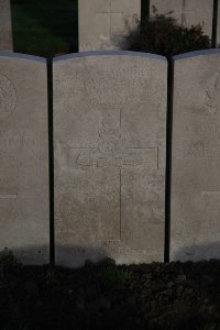 Lijssenthoek Military Cemetery - Waterman, Ernest John