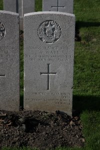 Lijssenthoek Military Cemetery - Watt, A