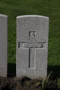 Lijssenthoek Military Cemetery - Weatherhead, Allan