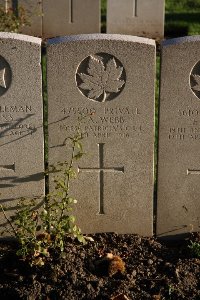 Lijssenthoek Military Cemetery - Webb, E A