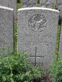 Lijssenthoek Military Cemetery - Weir, R