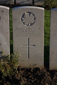 Lijssenthoek Military Cemetery - Weir, William James