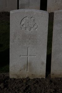 Lijssenthoek Military Cemetery - Weller, F G