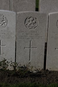 Lijssenthoek Military Cemetery - Wells, Clement
