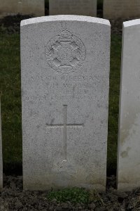 Lijssenthoek Military Cemetery - Wells, J H