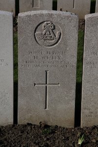 Lijssenthoek Military Cemetery - Wesley, H