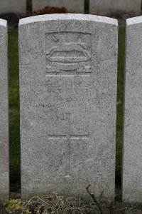 Lijssenthoek Military Cemetery - West, C J
