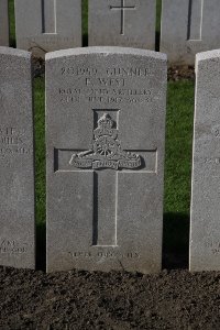 Lijssenthoek Military Cemetery - West, E