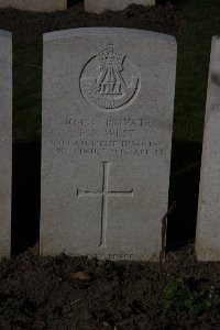 Lijssenthoek Military Cemetery - West, Frederick Ephraim