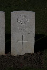 Lijssenthoek Military Cemetery - West, Joseph