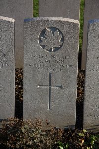 Lijssenthoek Military Cemetery - Weston, A