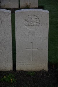 Lijssenthoek Military Cemetery - Wharton, T H