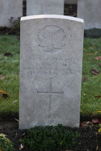 Lijssenthoek Military Cemetery - Wheatley, Stanley Talbot