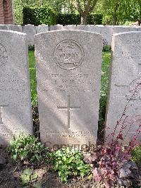 Lijssenthoek Military Cemetery - Whitaker, Eric