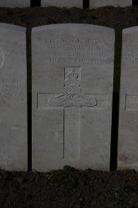 Lijssenthoek Military Cemetery - White, H W