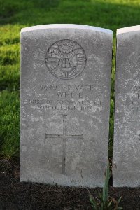 Lijssenthoek Military Cemetery - White, J