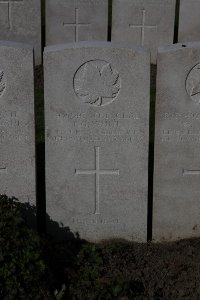 Lijssenthoek Military Cemetery - White, J G