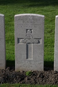 Lijssenthoek Military Cemetery - White, W
