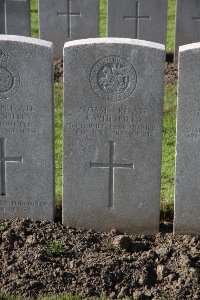 Lijssenthoek Military Cemetery - Whitfield, J