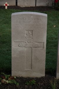 Lijssenthoek Military Cemetery - Whitham, Benjamin