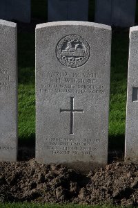 Lijssenthoek Military Cemetery - Wigmore, F H