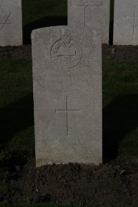 Lijssenthoek Military Cemetery - Wilcock, James E