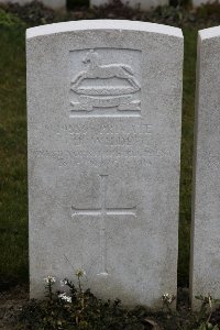 Lijssenthoek Military Cemetery - Wilde, J