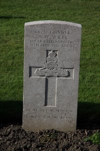 Lijssenthoek Military Cemetery - Wiles, Arthur William