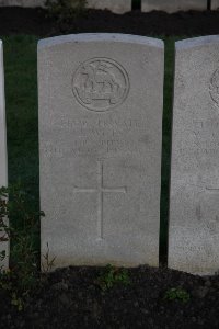 Lijssenthoek Military Cemetery - Wiles, John