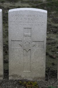 Lijssenthoek Military Cemetery - Wilkins, Frederick Albert
