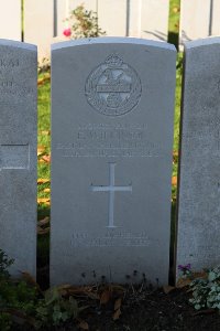 Lijssenthoek Military Cemetery - Wilkinson, E
