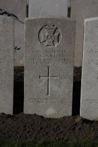 Lijssenthoek Military Cemetery - Willett, Harry George