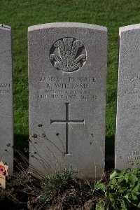 Lijssenthoek Military Cemetery - Williams, Benjamin