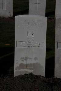 Lijssenthoek Military Cemetery - Williams, J