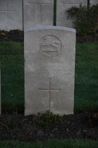 Lijssenthoek Military Cemetery - Williams, J