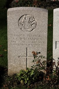 Lijssenthoek Military Cemetery - Williamson, James Stanley