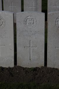 Lijssenthoek Military Cemetery - Willis, J