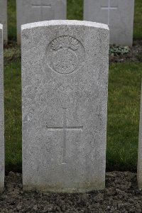 Lijssenthoek Military Cemetery - Wilson, F
