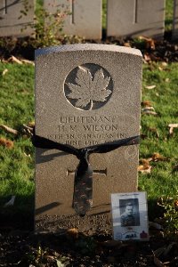 Lijssenthoek Military Cemetery - Wilson, Harold MacKenzie