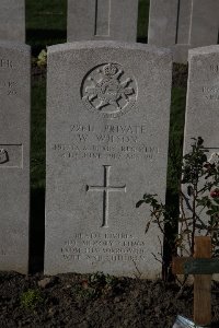 Lijssenthoek Military Cemetery - Wilson, W
