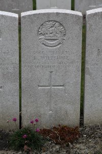 Lijssenthoek Military Cemetery - Wiltshire, E