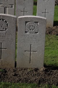 Lijssenthoek Military Cemetery - Wing, S E