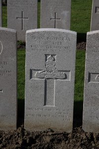 Lijssenthoek Military Cemetery - Winter, Godfrey