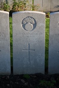Lijssenthoek Military Cemetery - Wood, Joseph