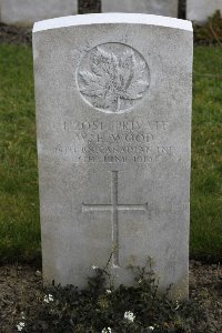 Lijssenthoek Military Cemetery - Wood, W E