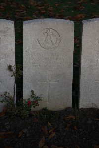 Lijssenthoek Military Cemetery - Woodley, A V